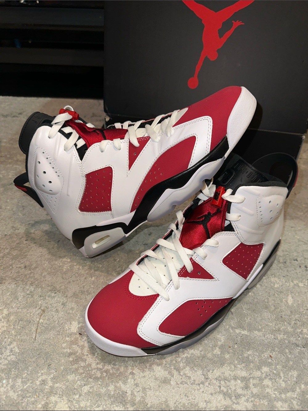 Air Jordan Retro 6 | Carmine